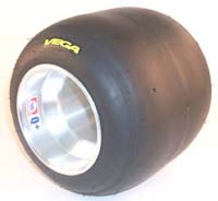 Vega Oval Tire Set 